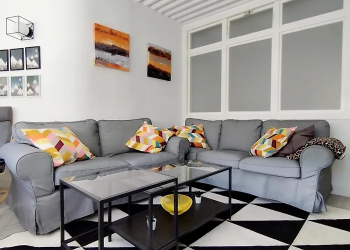 Apartamentos Deluxe Con Parking Y Wifi By Surynieve